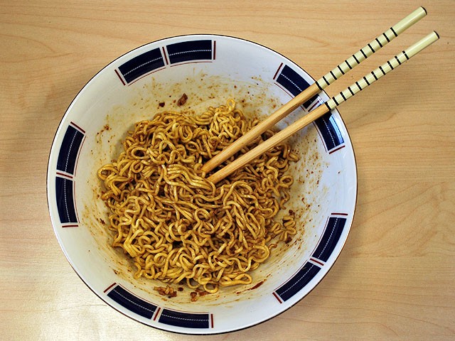 #047: Indomie Instant Noodles Mi goreng Rendang “Spicy Beef Flavour”