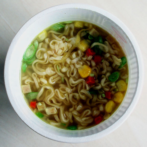 nissin_cup_huhn-3