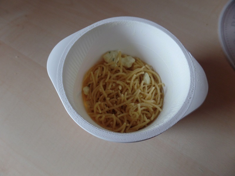 #704: Maggi 5 Minuten Terrine "Spaghetti in Käse-Sahne Sauce"