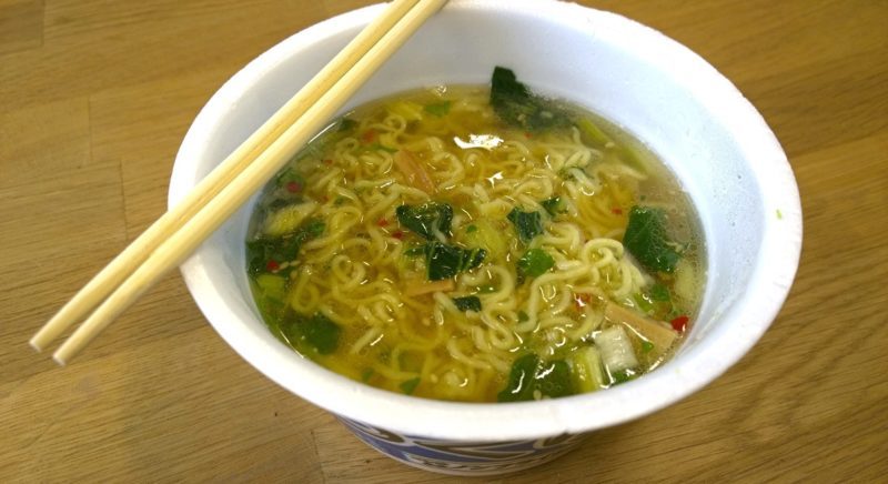 Maruchan_Menzukuri Toridashi Shio_Bild 3