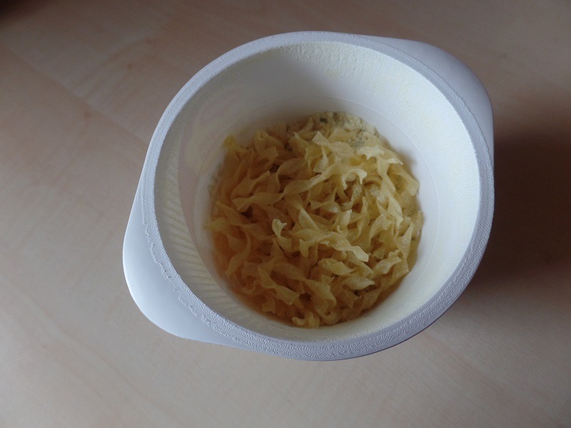 #764: Maggi 5 Minuten Terrine "Pasta in Ziegenkäse-Sauce"