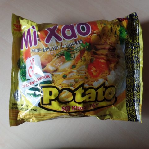 #870: Vi Huong "Mi Xao Soi Khoai Tay Vi Ga" (Potato Fried Instant Noodles Chicken Flavour)
