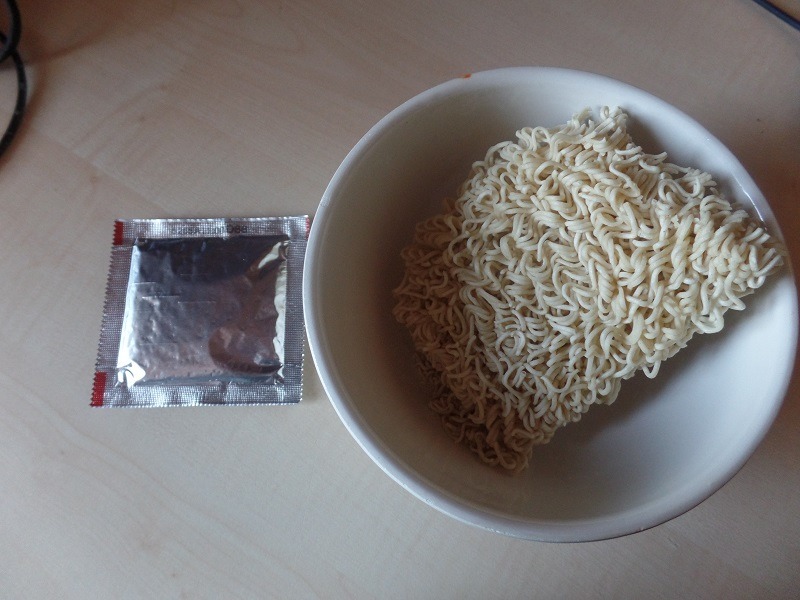 #897: Knorr Noodle Express "Asia Rind Geschmack"