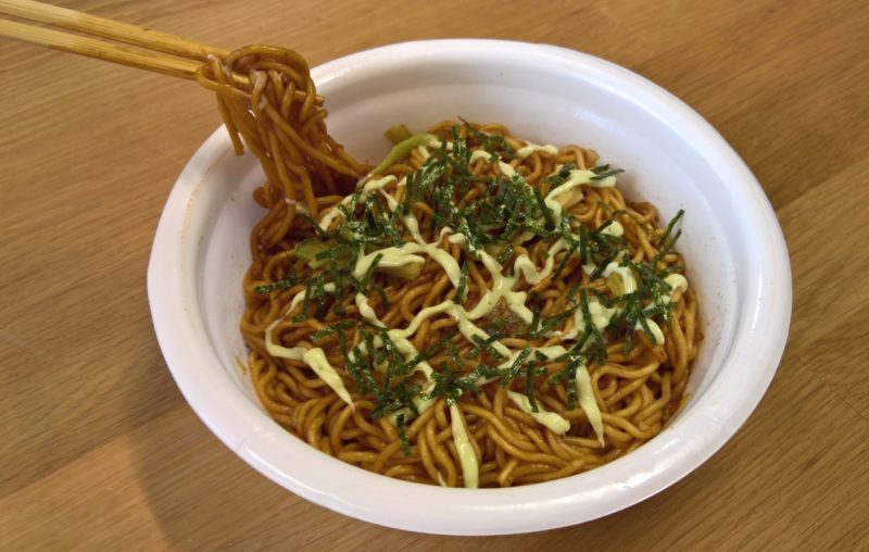 nissin_ufo-yakisoba-wasabi-mayo_bild-3