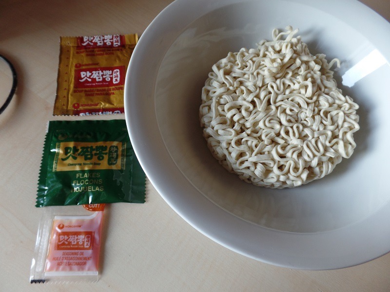 #998: Nongshim "Champong Noodle Soup" (Spicy Seafood Flavour)