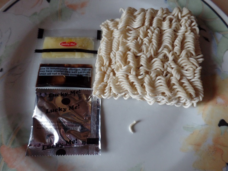 #2325: Lucky Me "Pancit Canton Chow Mein Noodles Chilimansi Flavour (2022)"