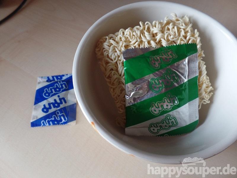 #1100: Mama Instant Noodles “Chicken Green Curry Flavour”