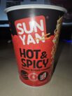 Sun Yan „Hot & Spicy Flavour Instant Noodles“ Cup