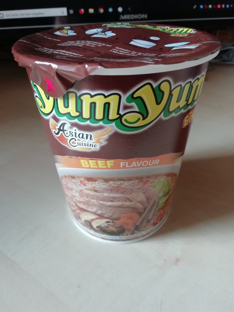 #1618: YumYum Asian Cuisine "Beef Flavour" Cup (Update 2021)