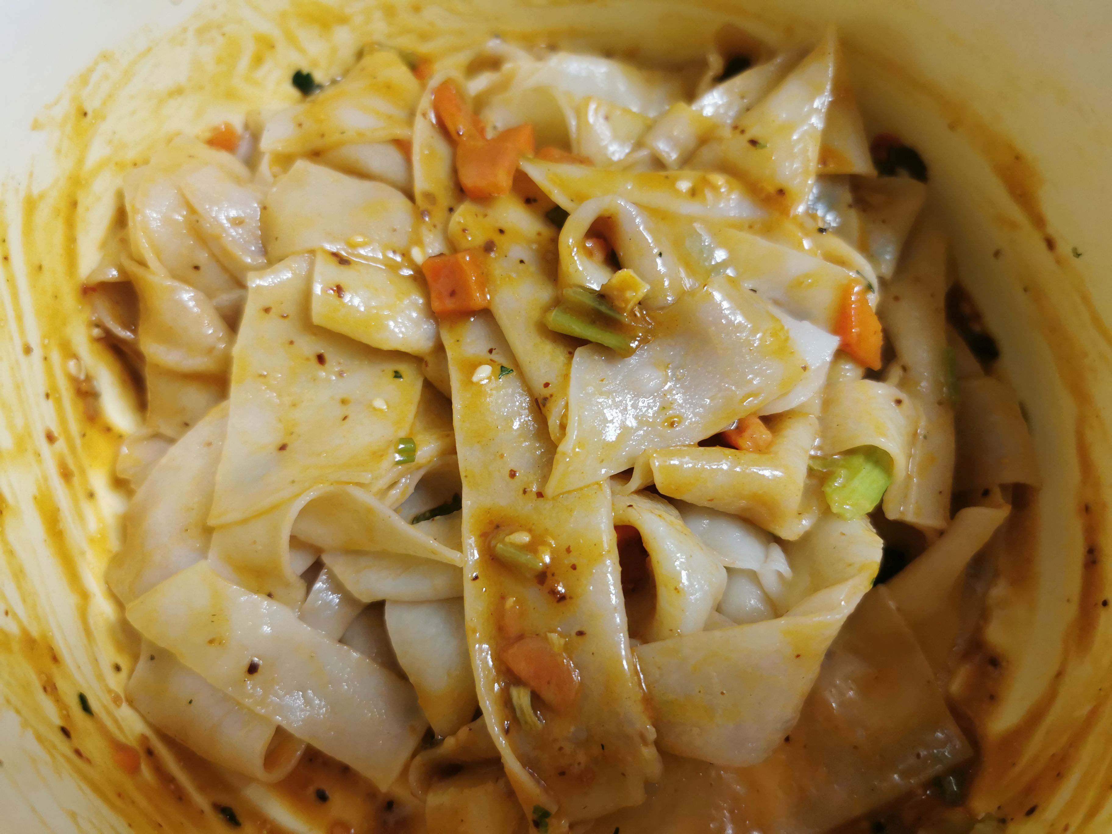 #2296: Baijia "Akuan Instant Broad Noodles Red Oil Sesame Sauce Flavor"