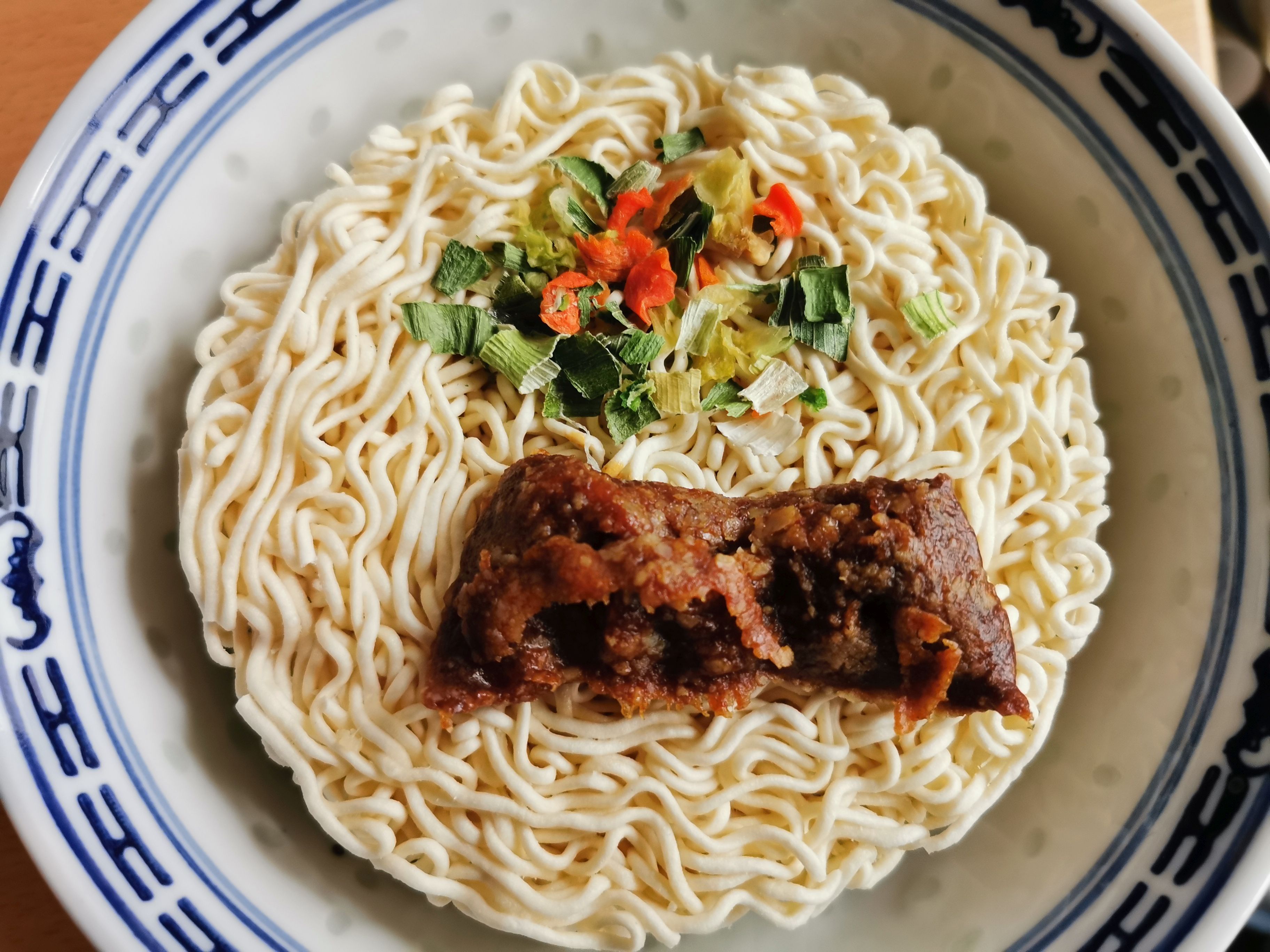 #2188: Baixiang "Artificial Chicken Soup Flavor Instant Noodles"