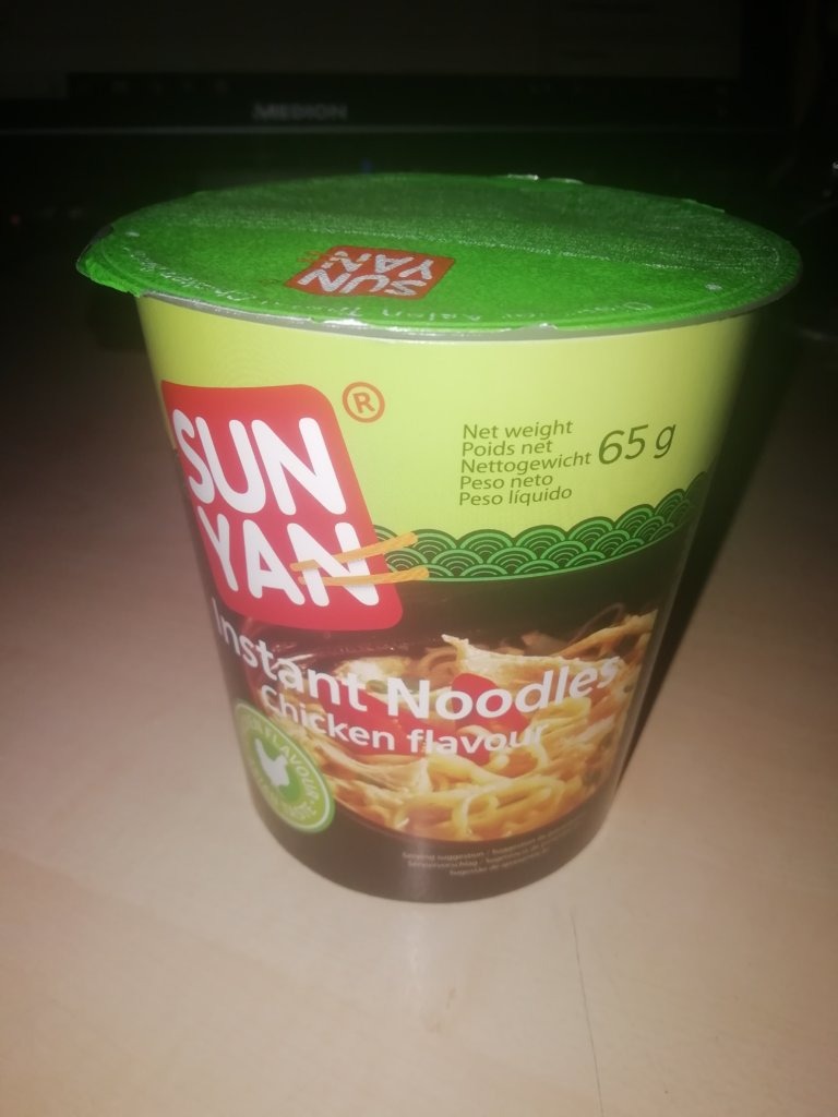#1558: Sun Yan "Instant Noodles Chicken Flavour" Cup