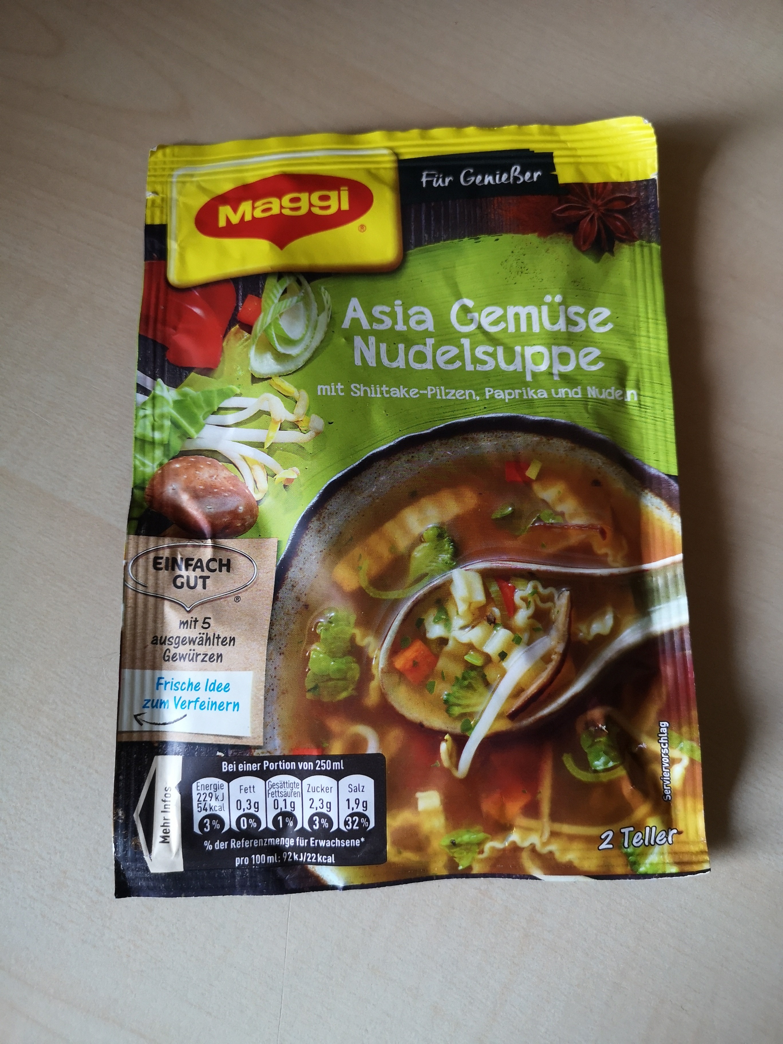 #2020: Maggi „Asia Gemüse Nudelsuppe“ - HAPPYSOUPER.de
