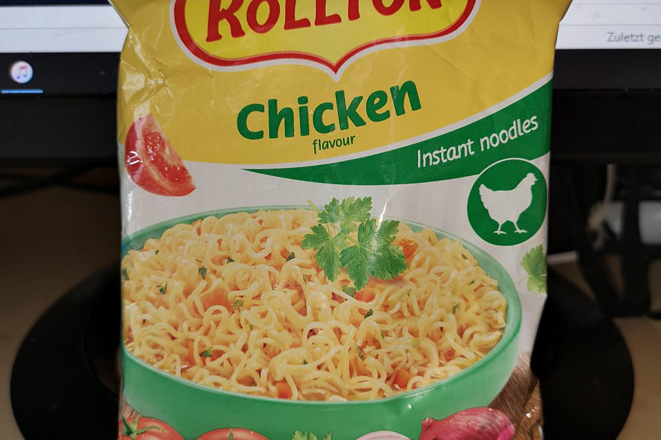 #778: Rollton Instant Noodles "Chicken Flavour" (Update 2022)