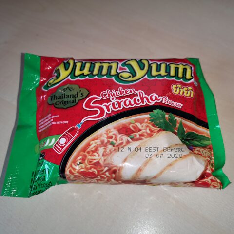 #1987: YumYum "Thailand's Original Chicken Sriracha Flavour" (Update 2022)