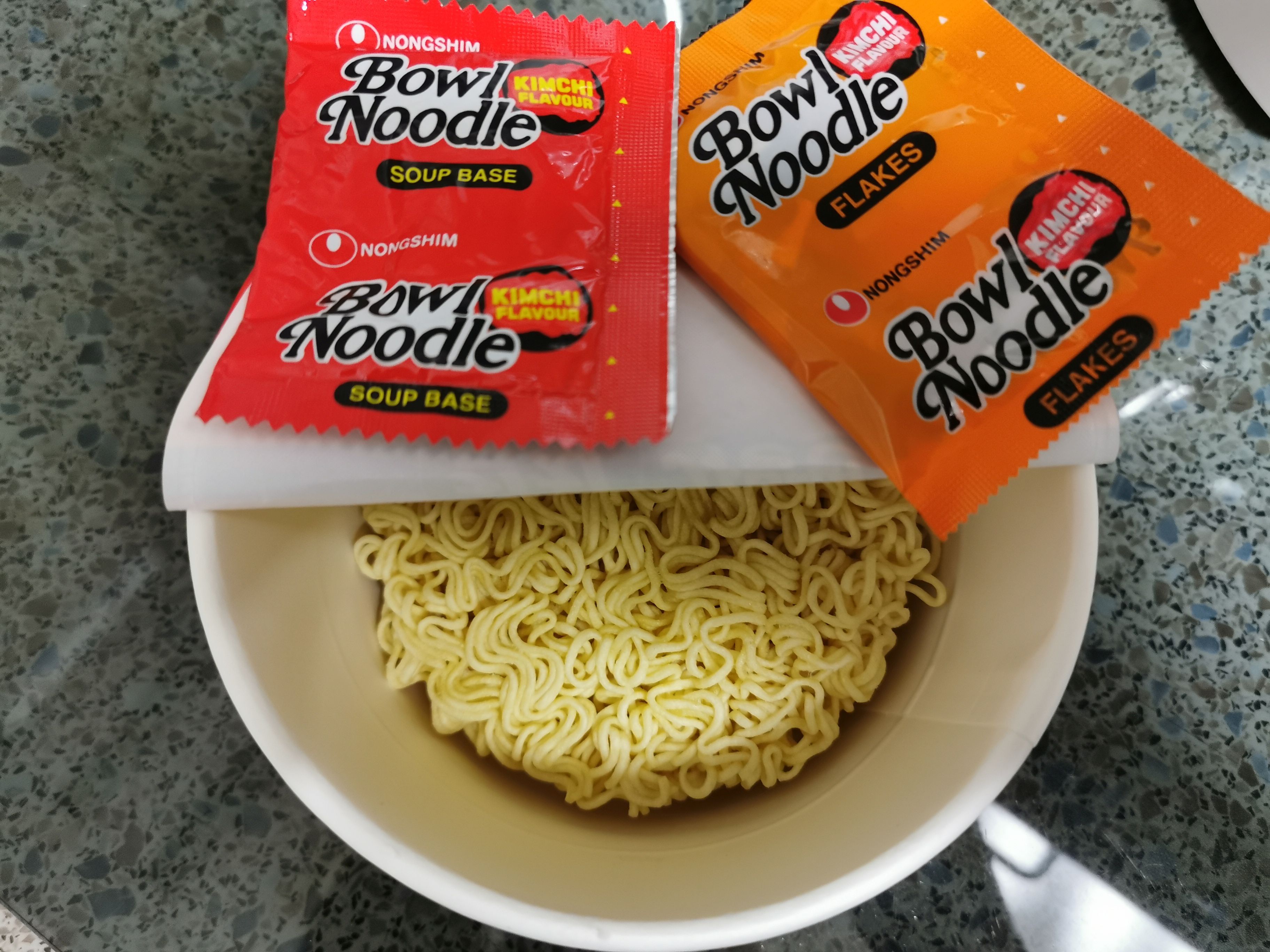#2151: Nongshim "Bowl Noodle Kimchi Flavour"