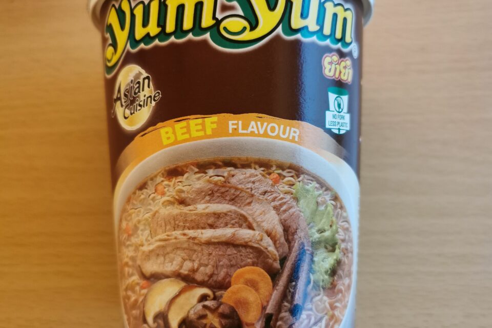 #2435: YumYum "Beef Flavour" Cup (2022)